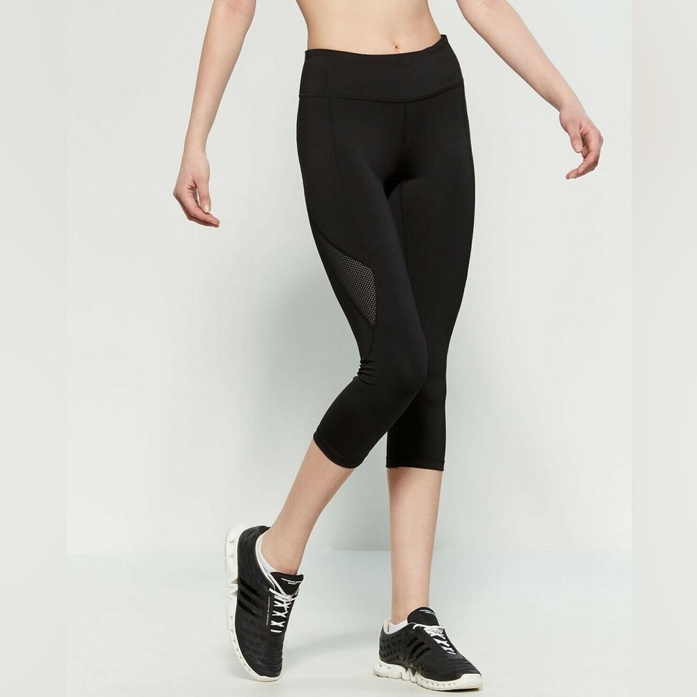 Black capri mesh leggings Reebok